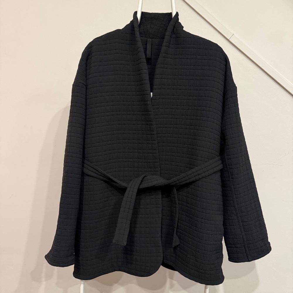 Lululemon Serene Travels Wrap Long Sleeve Black Size 4 (oversized)